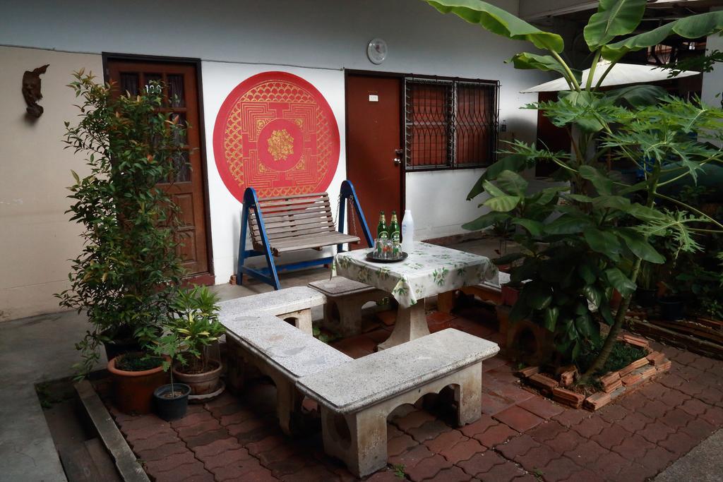 Neo Court Hotel Chiang Mai Exterior foto